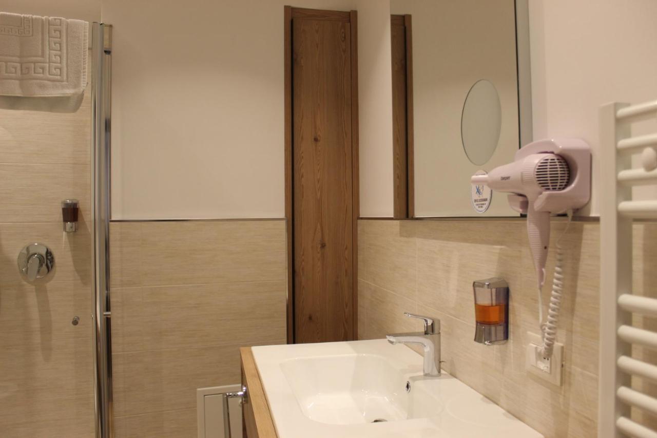 Dolceambiez Apartments Dorsino Luaran gambar